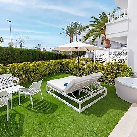 Palm Garden 2*